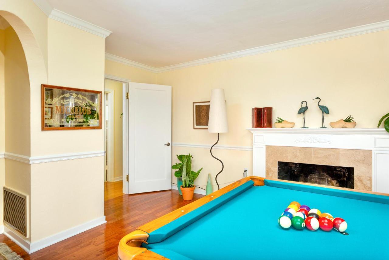 Spacious Renovated Petaluma Home- Pool Table, Fire Pit, Parking Экстерьер фото