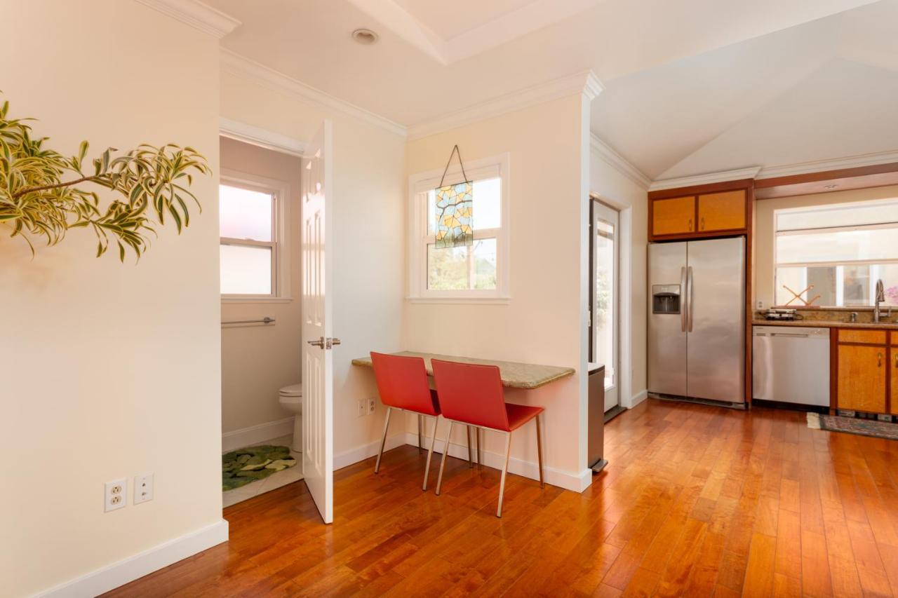 Spacious Renovated Petaluma Home- Pool Table, Fire Pit, Parking Экстерьер фото