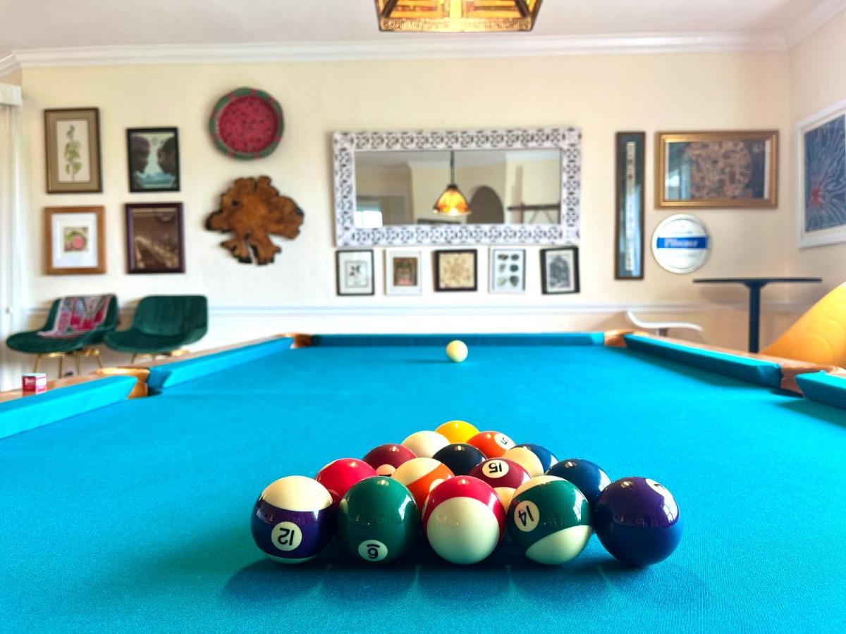 Spacious Renovated Petaluma Home- Pool Table, Fire Pit, Parking Экстерьер фото